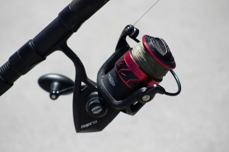 How Ergonomic Handles in Saltwater Fishing Reels Boost Comfort and Performance